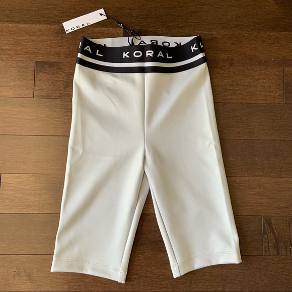 Streamline High Rise Infinity Biker Short - Picture 2 of 4